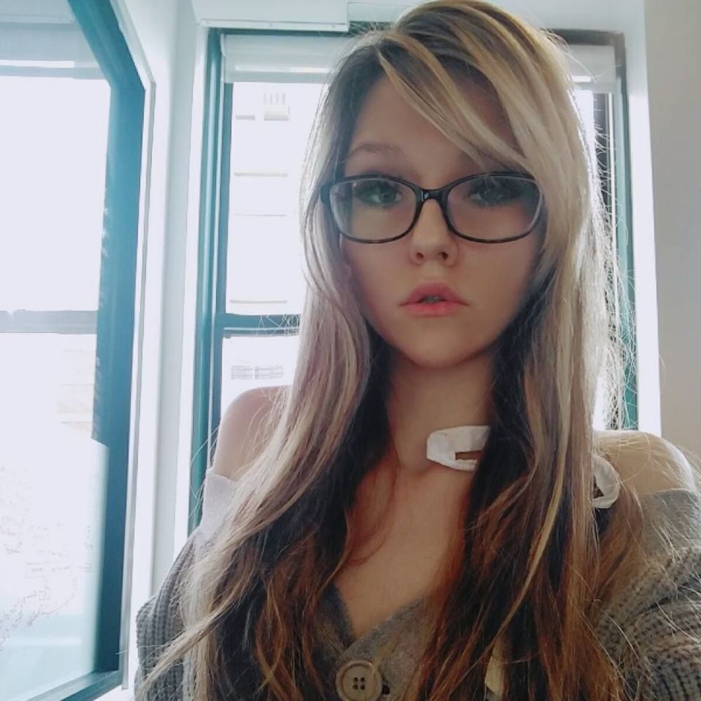 Meet your Posher, Anna